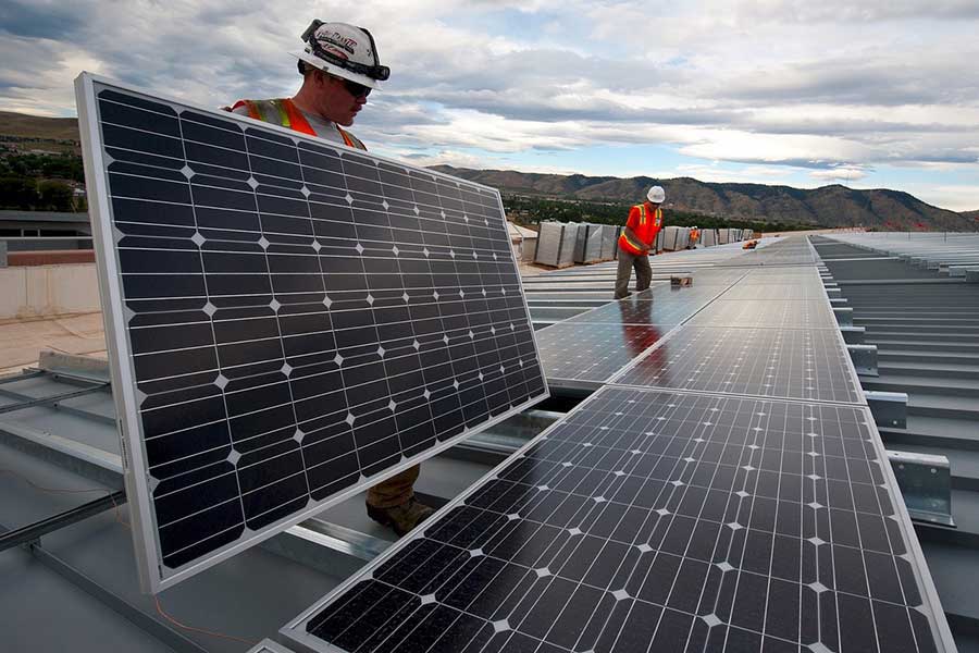 
Energías renovables, paneles solares en Bolivia